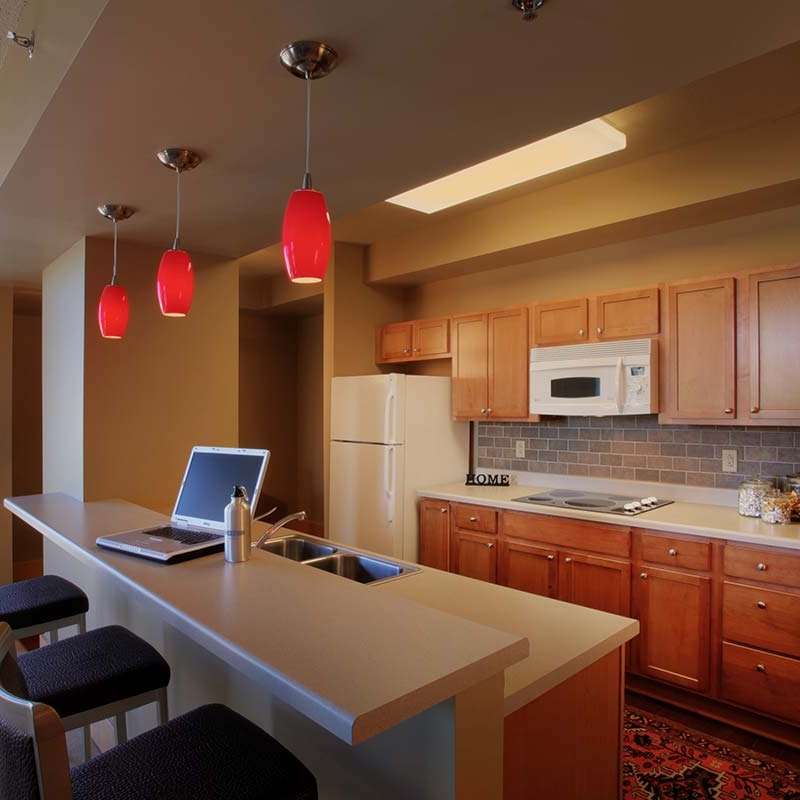 Lucky Apartments Brownhouse